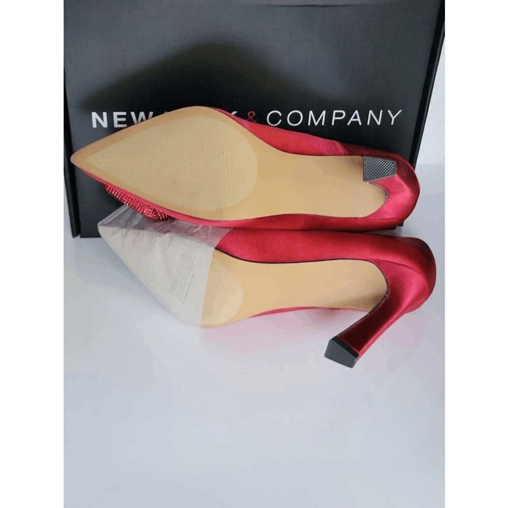 🌹 NEW YORK AND COMPANY Ilyana Red Rose Satin Pumps Heels SIZE 6 NEW IN BOX - Picture 6 of 16